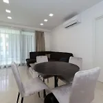 Brkic In - With Balcony شقة *