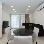 Apartamento Brkic In - With Balcony