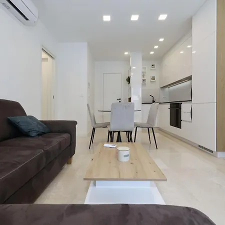 Brkic In - With Balcony Apartamento *